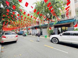 liền kề kđt văn phú - đường 12m - nhà xây thô - view biệt thự - ko lỗi pt- ngay cột đồng hồ lacsata