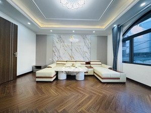 siêu phẩm thạch bàn, lô góc, 6 tầng thang máy, full nội thất, ôtô tránh, kinh doanh đỉnh