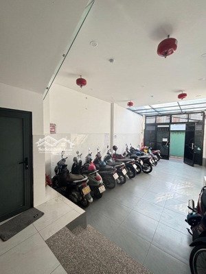 chdv dương quảng hàm, dòng tiền 65tr/tháng (khoán), 76.5m2 4.5x16, 14pn 15wc, ngay đh văn lang