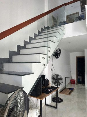 tôi chính chủ cần bán nhà gác lửng kiệt 66 trần đình tri, hòa minh, liên chiểu