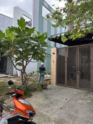 bán đất tặng nhà cấp 4 đường bùi kỷ ngay đh ngoại ngữ bệnh viện vinmec