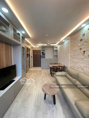 tháp lotus cao cấp 2pn - diện tích lớn 92m2 - nhà siêu siêu mới - dọn vào ở ngay - ban công đn