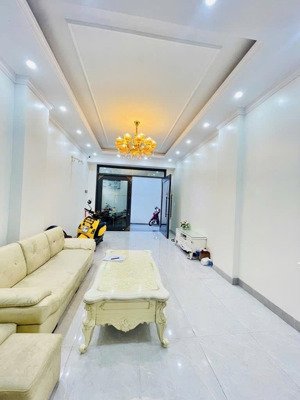 bán nhà dân xây 5 tầng bồ đề full nội thất gần hồ bồ đề