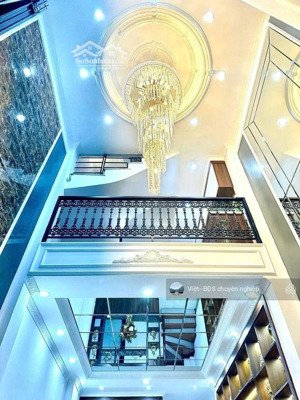 con phố danh giá giáp nhất, nhà đẹp như cung vua, không thể có căn thứ hai tại thanh xuân,