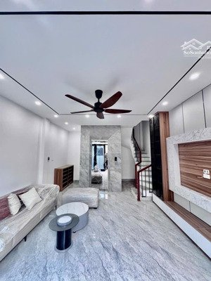 bán nhà 6 tầng thang máy đàm quang trung gần cầu vĩnh tuy