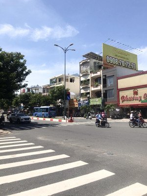 cơ hội đầu tư chỉ hơn 30tr/m2, full thổ 370m2, gpxd 5 tầng, ngay sát lê văn việt, tăng nhơn phú, q9