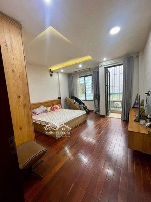 ô tô thông các ngả phố ngọc thụy, 70m2 - 4t- mặt tiền rộng- chỉ hơn 11 tỷ, gara, gần cầu long biên