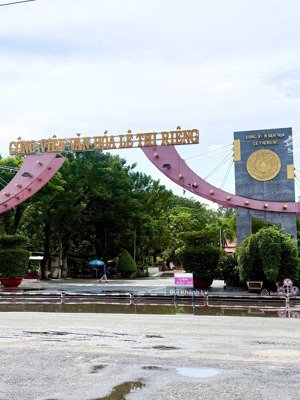 bán nhà hẻm xe hơi thông khuvip cách mạng tháng 8 ga metro 3 tầng sân thượng