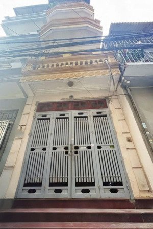 nhà dân xây chắc chắn- tiềm năng sinh lời cao-thoáng sáng -ngõ thông-50m ra hồ - vừa ở vừa giữ tiền