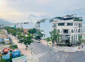 - bán lô đất góc đẹp giá tốt kđt hà quang 2 nha trang giá tốt lh : 