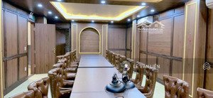 bán tòa nhà văn phòng nguyễn hoàng lô góc 266m² x 7 tầng, mt 10m dòng tiền 200tr/tháng