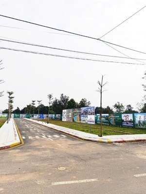 đất nền phú cát hoà lạc 120m² mua với giá 2,2 tỷ có bị hớ?