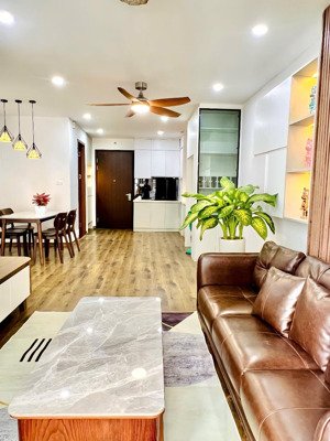 bán cc thăng long capital, 69,9m2, giá cực tốt, 2pn, 2wc, full nội thất đẹp .