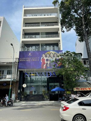 bán tòa nhà mt trần bình trọng, phường 4, quận 5. dt(10x20m), hầm 7 tầng, hđt 300tr/th. giá 155 tỷ