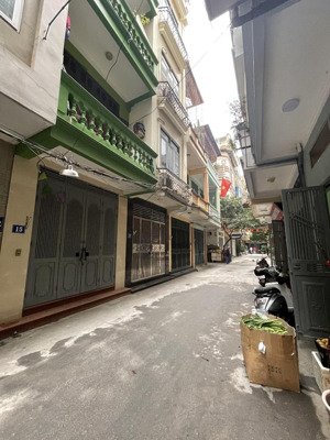 khu nhà ở quốc hội , 62m2, giá 14 tỷ , phân lô ô tô vào nhà