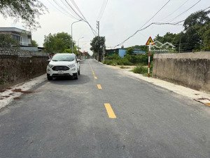 hơn 3 tỷ lô đất biển đẹp - đối diện vin - đối diện khu đấu giá cầu trắng nghi hòa - kinh doanh ở