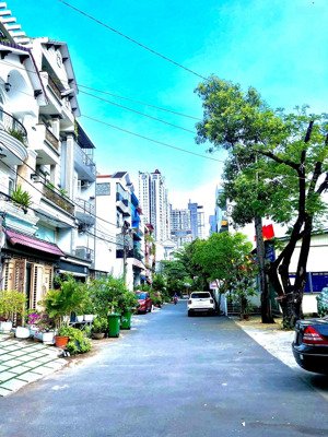 bán nhà đẹp 4tầng full nội thất cao cấp_ngay hoàng quốc việt_90m2;ngang 5m;đường 10m:nhỉnh 17tỷ tl.