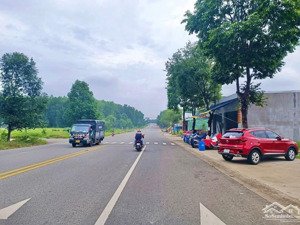 chỉ 750 triêụ sở hữu ngay lô đất đường n17, lại uyên cách kcn bàu bàng 200m, sổ sẵn, đường nhựa 5m.