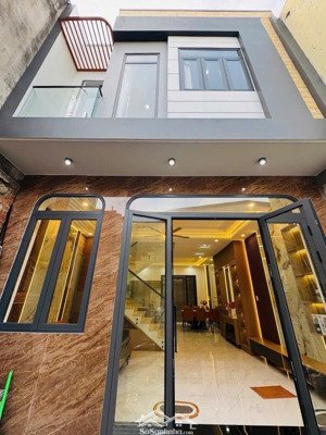 bán nhà xây mới full nội thất ngay chợ bình trị đông ( 60m2 , 2 tầng ) giá nhỉnh 5 tỷ