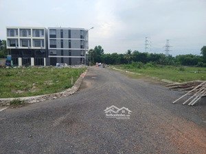 bán lô góc 2 mặt tiền đường xe ô tô 56.3m sổ riêng sát kcn linh trung 2, bình chiểu