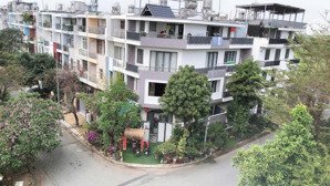 bán biệt thự lô góc -kdc 6b intresco,phạm hùng _ 158m2(8,5x20_ 19,5 tỷ _ khu vực hiếm bán ,giá tốt