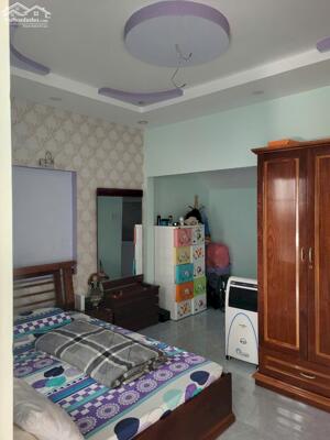 Bán nhà 2 tầng mặt tiền Ngô Gia Tự, Nha Trang. Cách chợ Xóm Mới chỉ vài bước chân