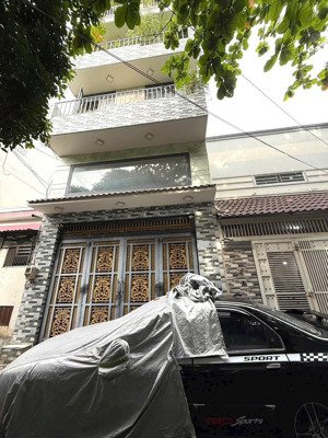 gi.ảm cực sâu bán gấp - nhà sát mặt tiền phạm văn đồng gần sân bay - xe hơi ngủ trong nhà - chính c