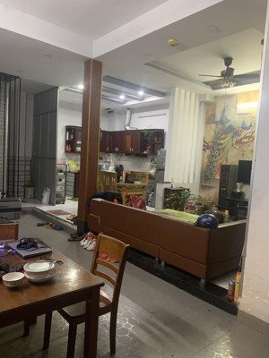 bán nhà riêng 5,8 tỷ,cư xá xị măng hà tiên nhà 1 trệt3 lầu đường 7 m vãi hè 1 m