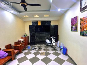 nhà hiếm 5t*39m2 chỉ 7.7 tỷ. hồ tùng mậu, ngõ 3 gác phi, chủ tự xây, sđcc vuông đẹp, gần phố ở ngay