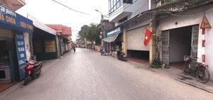 nhà thanh am ngõ 6m ô tô tránh, ô tô vào nhà mặt tiền rộng, thoáng sáng lại sát vách bãi ô tô