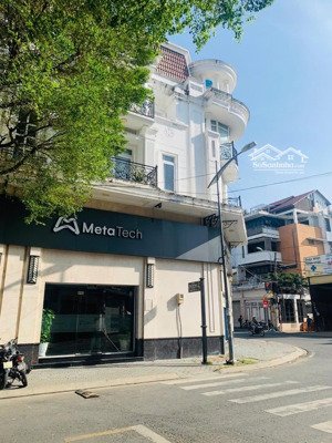 cho thuê mặt bằng căn góc 2 mặt tiền 100m2 ở cityland center hills