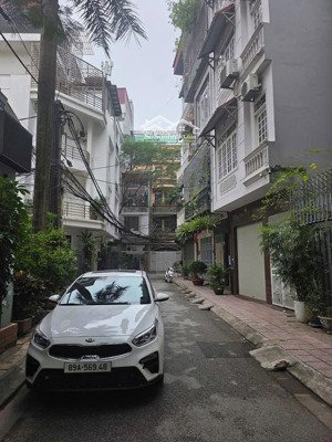 bán nhà mặt ngõ ô tô tránh phố đặng thuỳ trâm, cầu giấy- dt 55 m2 x 5t, mt 4,5 m. sđcc- 22,5 tỷ .