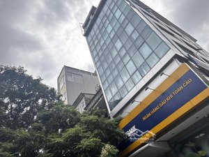 bán nhà 11 tầng, 170m2, mt 11m mặt phố mai hắc đế. cho thuê 400tr/ tháng làm vp, spa vip, nha khoa.