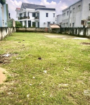 chính chủ cho thuê đất và nhà, phường long trường (p. phú hữu cũ), tp.thủ đức. đường xe tải