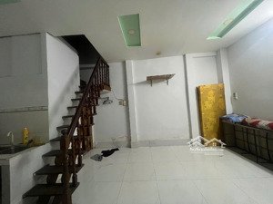 nhà bán 2.4 tỷ dọn ngay ở tết đỗ thừa luông tân phú 24m2 6x5 2 tầng 2pn 2wc hẽm 2m