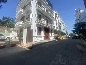 bán nhà cạnh trường tân trụ 50 m 3 tầng 4.9 tỷ rẻ