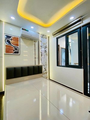 hàng hiếm tại man thiện, bán gấp 2 tỷ 650, 65m2, nhà cực mới cực đẹp, sổ hồng riêng