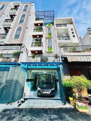 thanh lí nhanh căn nguyễn gia trí p25 bình thạnh, 3 tầng, 5pn 5wc, kế bên landmark81 5p