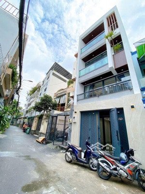 chính chủ cần bán ngay căn nhà 4pn, 3wc, 43,9m2 tại cao thắng, phú nhuận, pháp lí sạch