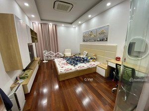 căn góc 3 mặt tiền phố nguyễn thị định 50m gần phố kinh doanh tốt