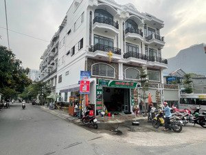 bán nhà 4 tầng 13 tỷ lô góc đường số 20 khu bên sông hiệp bình chánh sau lưng gigamal