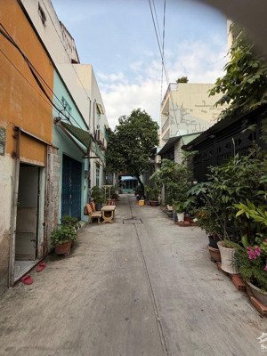 n29. nhà mới bình trị đông, 3 tầng, 4x12m, nhỉnh 5 tỷ