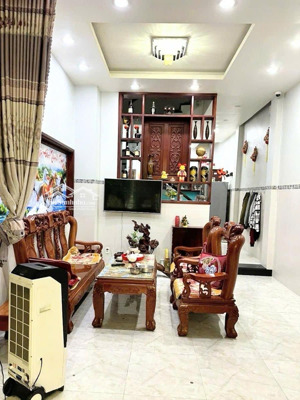 tìm đâu ra nhà kế global city, 68m2