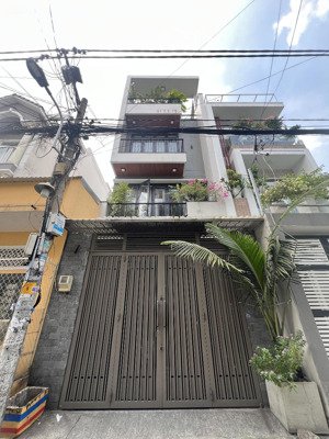 nhà đẹp cách 300m ra mt trần mai ninh giáp ranh bàu cát, 4 tầng 58m2, đường ô tô vào nhà
