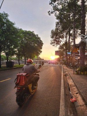 chỉ 6,8 tỉ còn tl có nhà ngay trường sa giáp quận 1_53m2_4 tầng đúc _7 phòng ngủ_quy hoạch mặt tiền