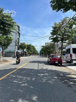 siêu hiếm nhà 4 tầng trung tâm hải châu dòng tiền ổn định 43 triệu/tháng