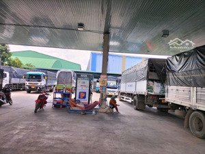 cấn bán cây xăng vị trí cực tốt mặt tiền quốc lộ 1a, tp tân an, long an
