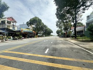 bán đất đường phạm hùng. đường nhựa 15m vĩa hè 7,5m, khu vực dân trí cao, gần siêu thị aeon mall2