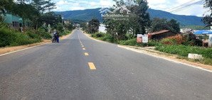 chính chủ rẻ hơn thị trường lô đất mặt tiền đường nhựa gần chợ kado