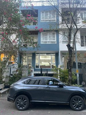 nhà gần ngay đường lương định của hầm 4 tầng siêu đẹp cần bán gấp giảm 5 tỷ còn 31 tỷ dt:6.37x19m